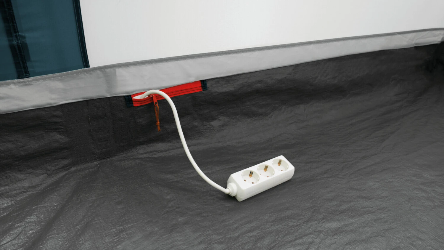 Easy Camp Palmdale 600 Lux Tent 15 Easy Camp Palmdale 600 Lux Tent - Image 15