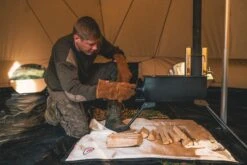 Outwell Robens Klondike Twin Tipi Tent (2023) 14 Outwell Robens Klondike Twin Tipi Tent (2023) -Vango Shop 130359 klondike twin feature photo8