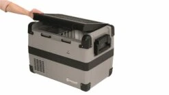 Outwell Deep Cool 35L Coolbox 8 Outwell Deep Cool 35L Coolbox -Vango Shop 590137 deep cool 35l feature photo 4