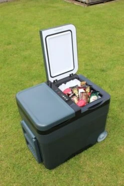 Outdoor Revolution Eco Deep Extreme Compressor Cooler & Freezer 45L 5 Outdoor Revolution Eco Deep Extreme Compressor Cooler & Freezer 45L -Vango Shop cool1205 3